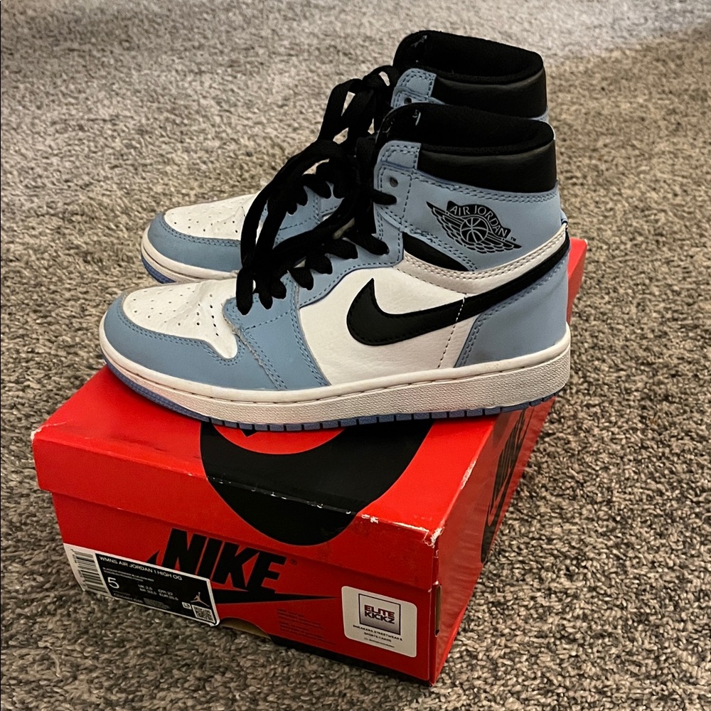 Nike Air Jordan 1 High Sky Blue and White; taken care of, original box